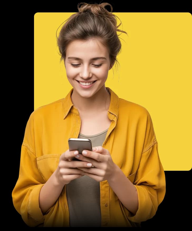 Pessoa usando celular